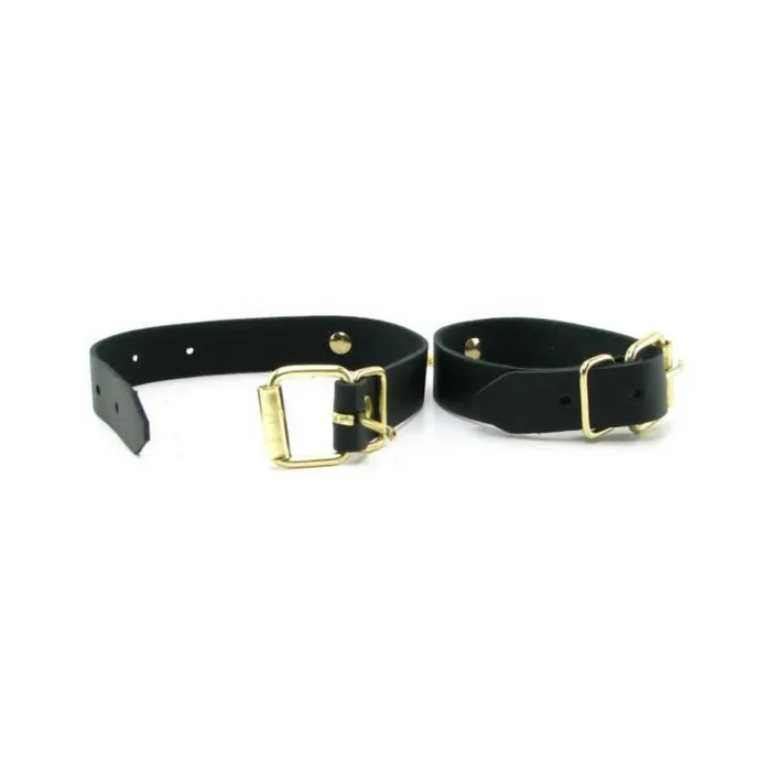 Fairvillacom Couples Spartacus Kink Kit