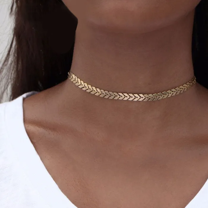 Female Sex Toys Shhhep Necklace choker Gold finish in Leaves design