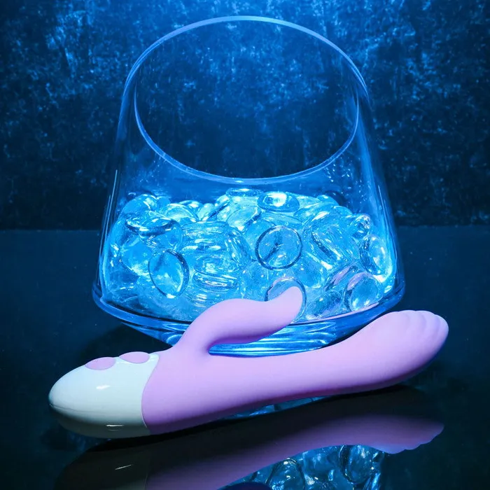 ShhhWndsr Vibrators Evolved PLEASING PETAL Lilac 197 cm USB Rechargeable Rabbit Vibrator ShhhWndsr Vibrators Evolved PLEASING PETAL Lilac 197 cm USB Rechargeable Rabbit Vibrator